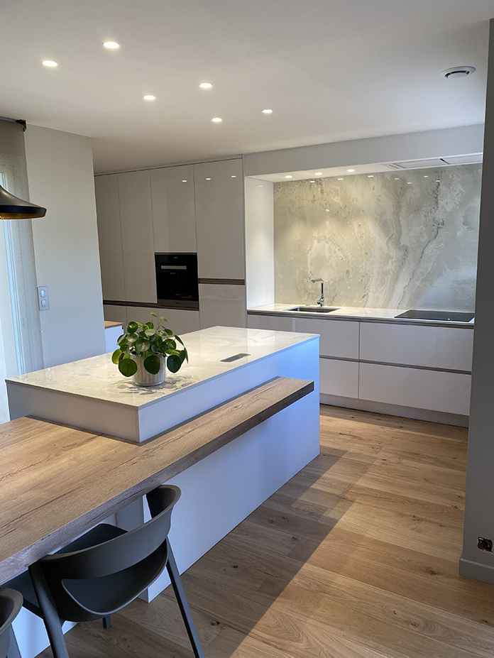 Spots cuisine blanche 