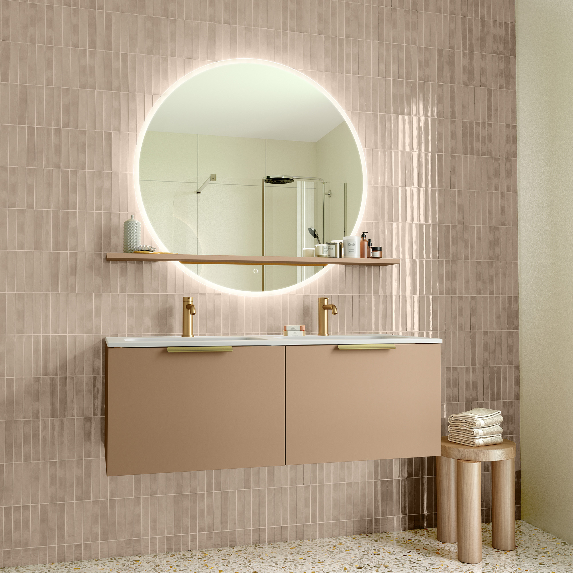 petite salle de bain caramel