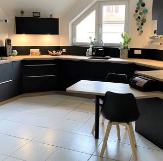 Cuisine noire et bois