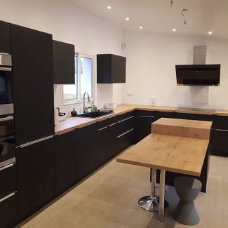 Cuisine noire et bois