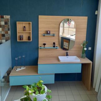 Salle de bain bleu bois