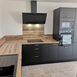 Cuisine noire et bois