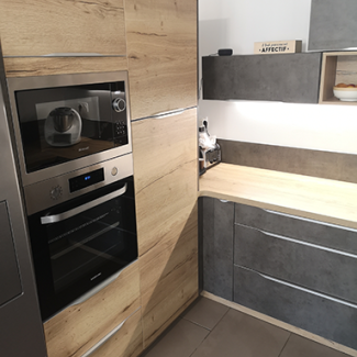 Cuisine moderne grise et bois