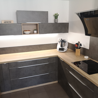 Cuisine moderne grise et bois