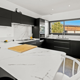 Cuisine noire en u