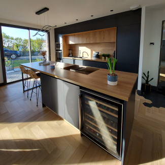 Cuisine noire et bois