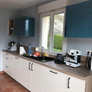Cuisine blanche et bois