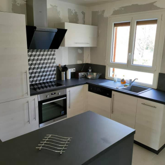 cuisine noire et blanche