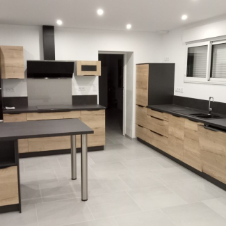 Cuisine blanche et bois