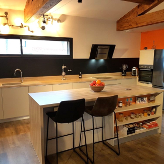 Cuisine blanche et bois