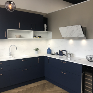 Cuisine bleue et blanche