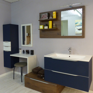 Salle de bain bleue