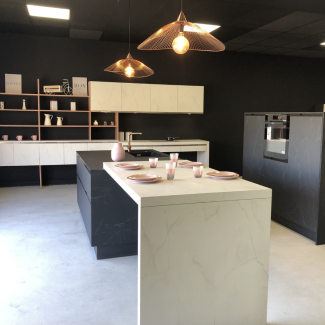 Cuisine noire et blanche