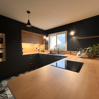 Cuisine noire et bois