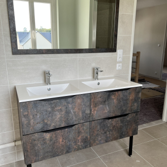 Salle de bain acier corrodé
