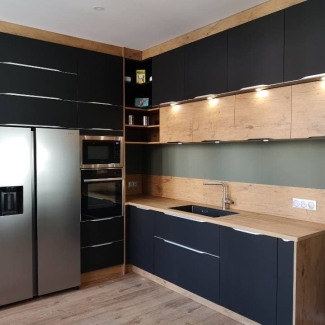 Cuisine noire et bois