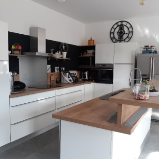 Cuisine blanche et bois