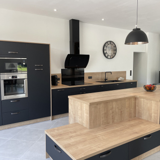 Cuisine noire et bois